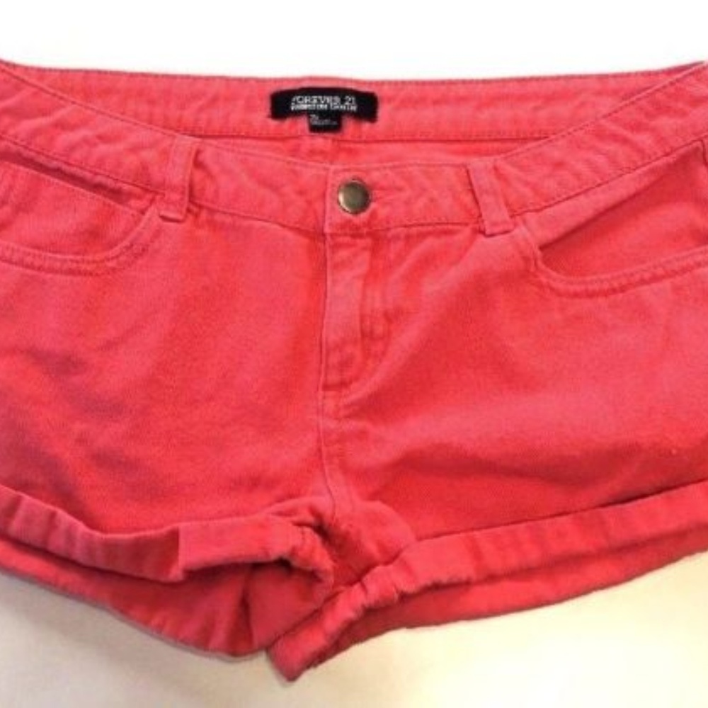 FOREVER‎ 21 RED DISTRESSED DENIM SHORTS 28